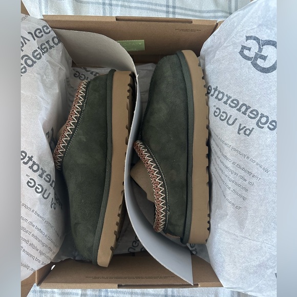UGG Shoes - Bran new Tasman Regenerate size 7 women’s.